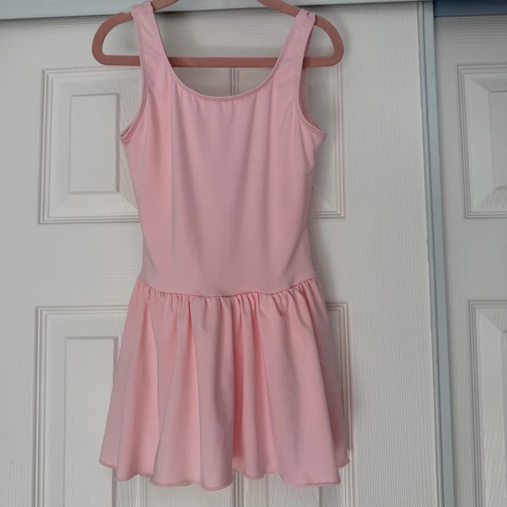 Leo’s Pink Sleeveless Dance Leotard with Skirt Girls Size 8-10
